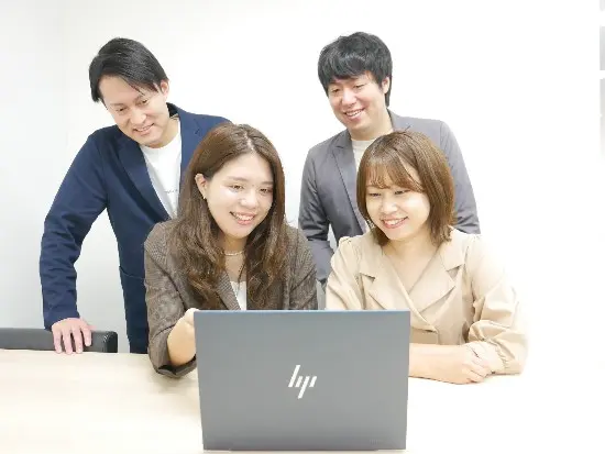 社内は和気あいあいとした雰囲気です。