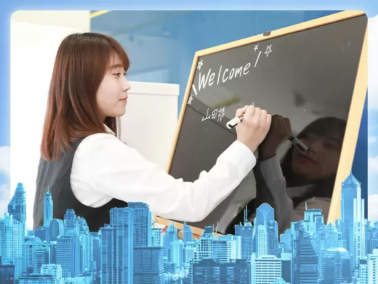 TVCMでもおなじみ、ハウスドゥグループ各 社の合同募集!女性ならではの目線も活かせ る営業のお仕事です。