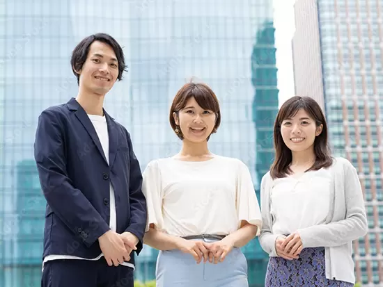 オフィスカジュアル・ネイルOK♪オシャレを楽しみながら働く社員多数！