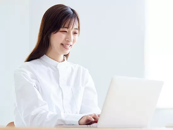 ITスキルと問題解決能力が身につく研修をご用意。未経験からでも活躍できます！