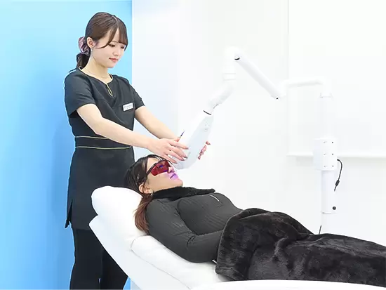 美容感度の高いお客さまが多く、施術中はトレンドの美容の話で盛り上がることも♪