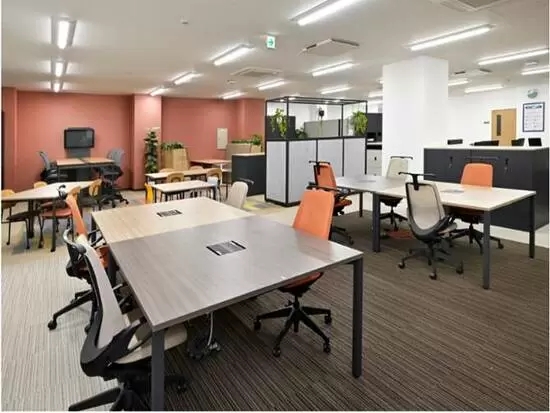 サポート体制が充実！未経験でも無理なくじっくり成長できる環境で中途入社者が多く活躍中です。