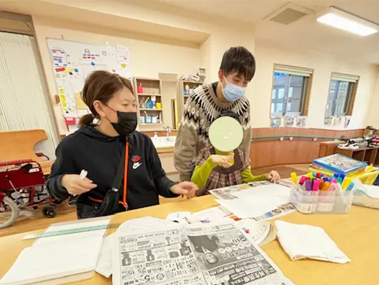 20代～40代が中心に活躍中！子育てママ社員も在籍していますよ！