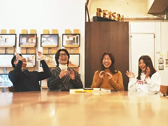 スタッフ同士の距離が近くコミュニケーションも多い！