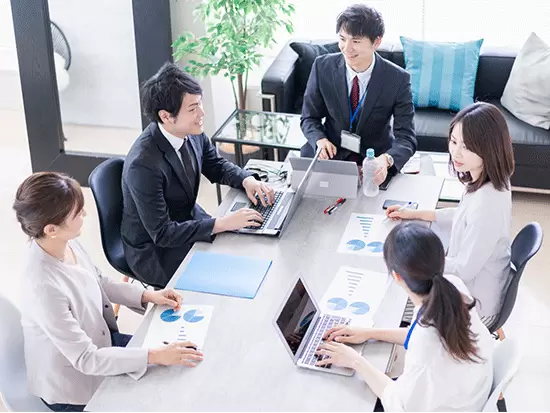 【土日祝休み】【年間休日126日】【残業少なめ】など、プライベートを大切にしながら働けます！