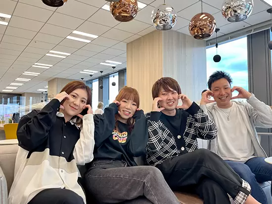 20～30代が多く、社内はいつも明るい雰囲気です♪