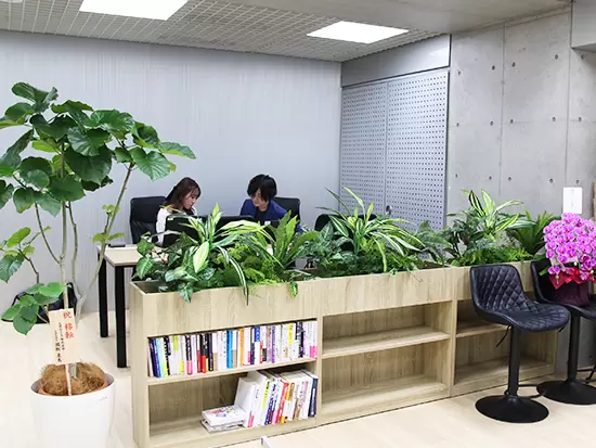 ☆2024年3月に移転したばかり☆道玄坂に面したガラス張りの明るい新オフィスです