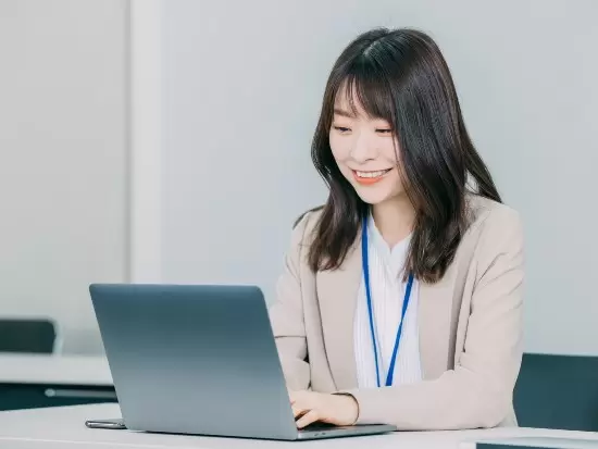 残業はほとんどなし。家事、育児、プライベートとの両立が叶う環境です◎