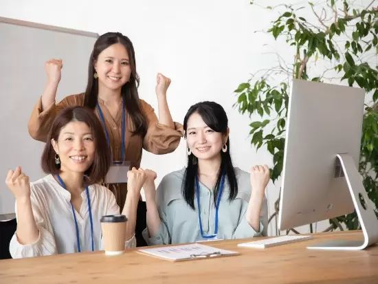 年齢・経歴に関係なくコミュニケーションが活発な、フラットな社風が特長！