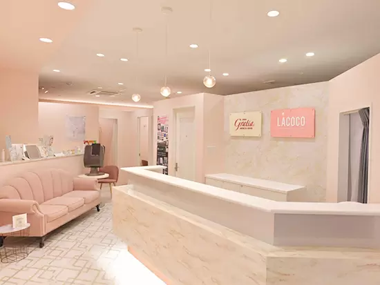 女子の憧れが詰まったおしゃれな店舗。インテリアや雑貨など細部まで徹底的にこだわっています。