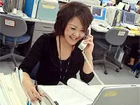営業店からの問合せに思わず“笑顔”がこぼれることもあります