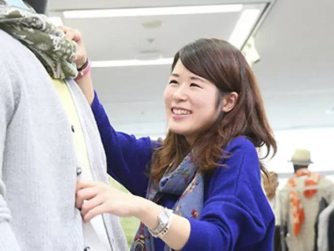 大好きなファッションに毎日触れることができます。