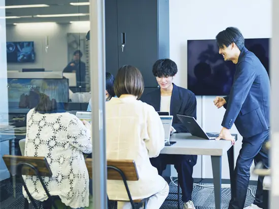 企業・団体と人を繋ぎ人財成長型経済社会を支え続けます。