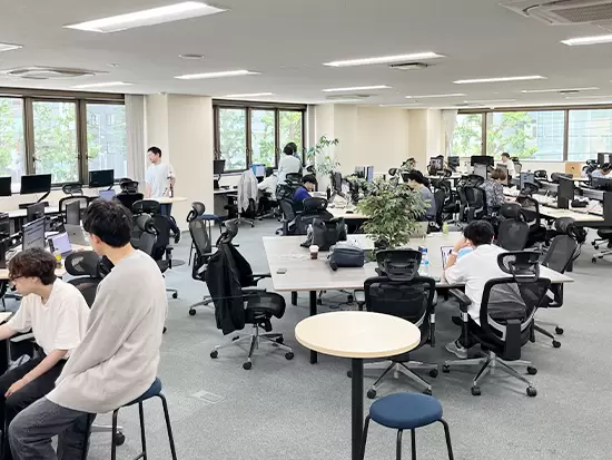 フルリモートですが、社内のコミュニケーションは活発。オンライン勉強会なども随時開催しています！