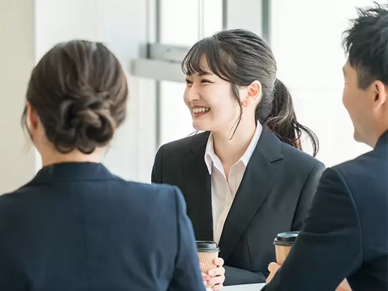20・30代の女性先輩も多く活躍中！連携＆コミュニケーションもスムーズ！温かい関係性が育まれた職場です。