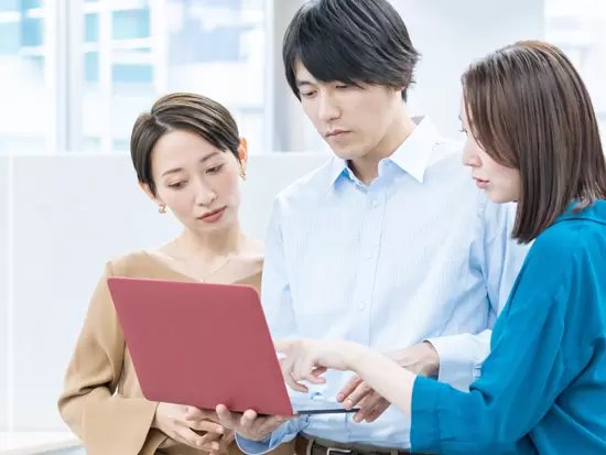 働きやすい環境も特徴。定時で帰り、ご家族や一人の時間も大切にできますよ。