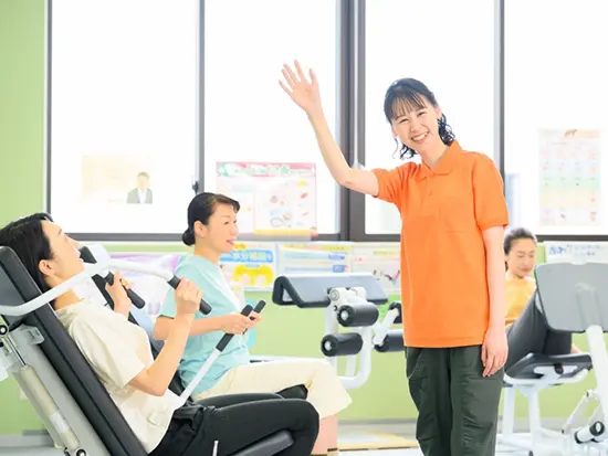 明治時代から続く食の老舗が展開する健康事業。 大阪、滋賀でカーブス5店舗を運営。