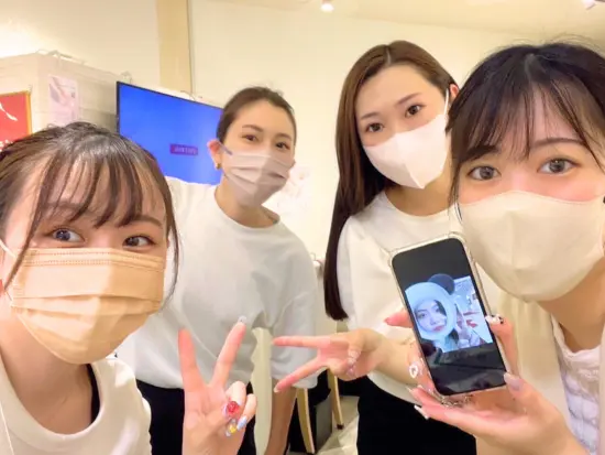 20代の女性が中心に活躍中！居心地の良さも魅力の一つです。