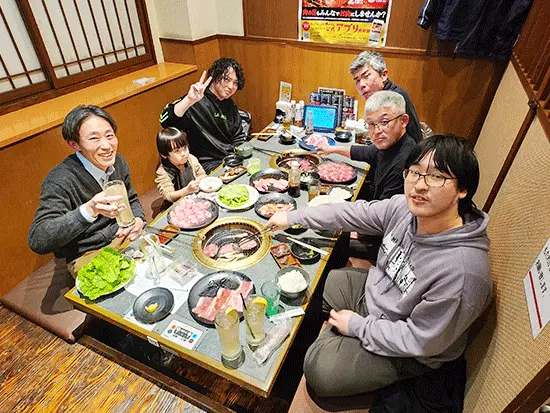 子どもも連れてきなよ！と言ってくれる人たち。オン・オフのメリハリをつけて働いています♪