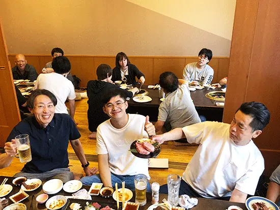 日頃のコミュニケーションが活発だからこそ、何気ないことでも気軽に相談ができる環境です♪