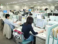 新しいオフィス、自由な雰囲気です。