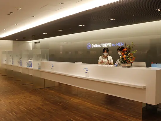 ホテルのようなラグジュアリーな雰囲気の受付。東京駅から3分とアクセスも便利です♪