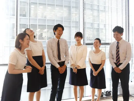 未経験でスタートした先輩も大勢活躍中！入社当時の気持ちがわかるので、親身に相談に乗っています。