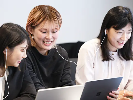 社員の7割がフルリモートワーク、 3割がハイブリットワークで働いています！