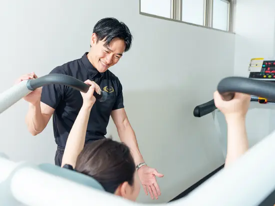 今話題の「chocoZAP」でトレーナーに挑戦♪