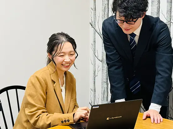 平均年齢28.4歳の当社は、明るくて、とてもフラットな社風。個性豊かな社員がのびのび活躍中です！