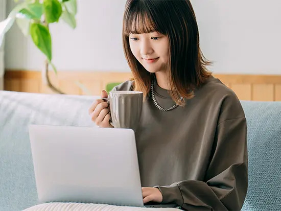 『リモートOK・フレックス制・年休120日以上』で仕事もプライベートも充実できる環境です☆彡