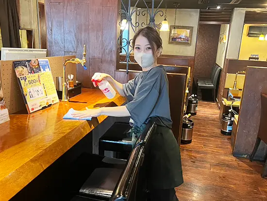 女性やお子さまのお客様も多く、きれいな店内が自慢です！