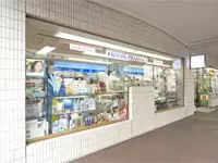 外国人のお客様も多くご来店される広尾ガーデン店