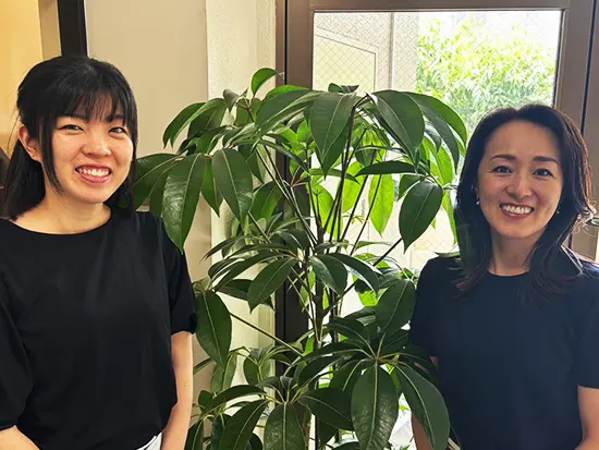 産育休の取得実績や時短勤務制度があり、女性が長く活躍しやすい環境です。