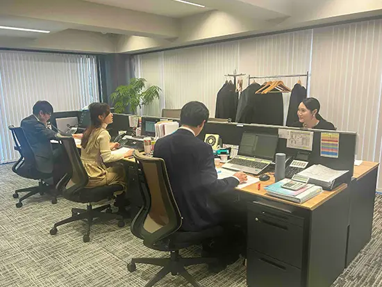 未経験の方も大歓迎！ 先輩スタッフが丁寧に業務をレクチャー＆できることから少しずつお任せしていきます