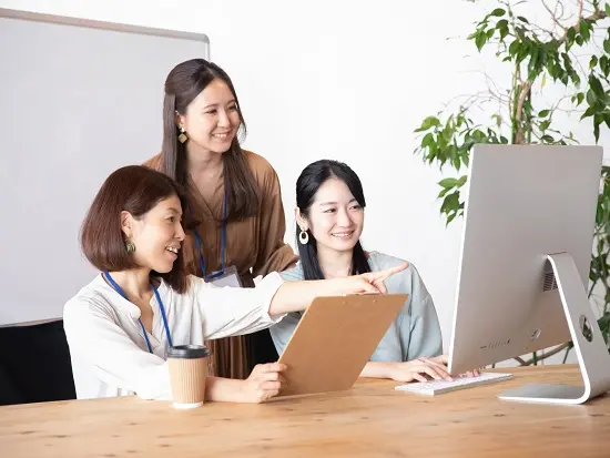 未経験から始められるお仕事です！わからないことはすぐ近くで先輩スタッフが教えてくれるから安心！