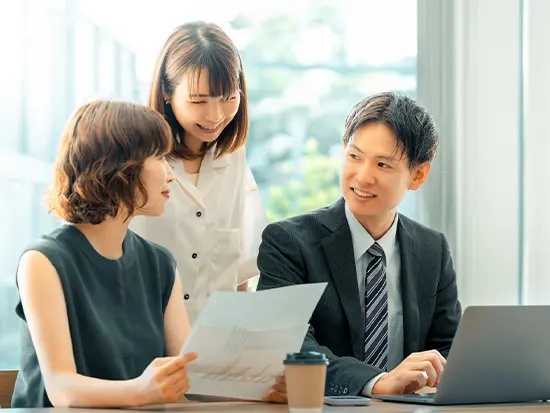 基本17時退社＆完全週休2日制で、ワークライフバランスを大切にできます。