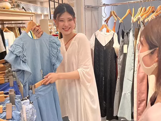 様々なブランドやお店を経験できるから、あらゆるお客様層、志向性に向けた接客スキルを身に付けられます！