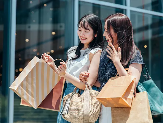入社して年収が2倍になった社員も！頑張りがしっかり評価されるため、プライベートも充実させられます◎
