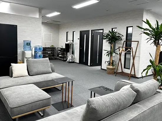 フレックスタイム制を導入しているので、自分のライフスタイルに合わせて柔軟に働けます♪