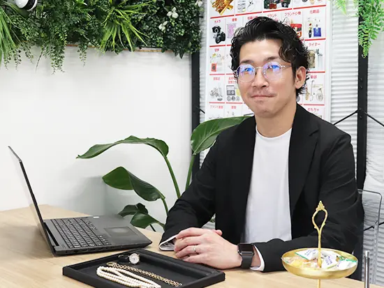 【買取スタッフ】業界経験豊富な先輩がサポート！未経験の方も安心してご入社ください♪