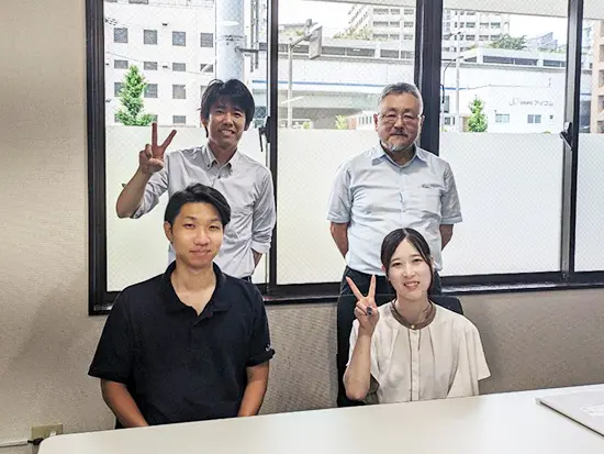 月平均残業10時間以下◎駅から徒歩5分の好立地で、定時後の時間も楽しむことができます♪