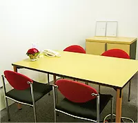 こちらは面談ルーム。キャリアプランを一緒に考えましょう。