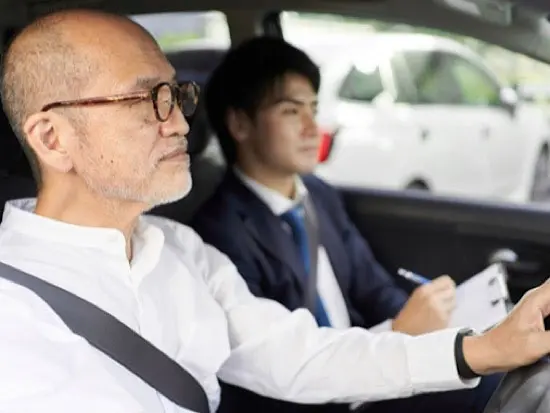 学生さんからミドル・シニア世代まで、さまざまな生徒さんが通われています。