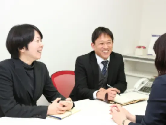 年間休日123日、土日祝休みなど仕事だけではなく、私生活も大切にできるよう休暇制度も整えています。