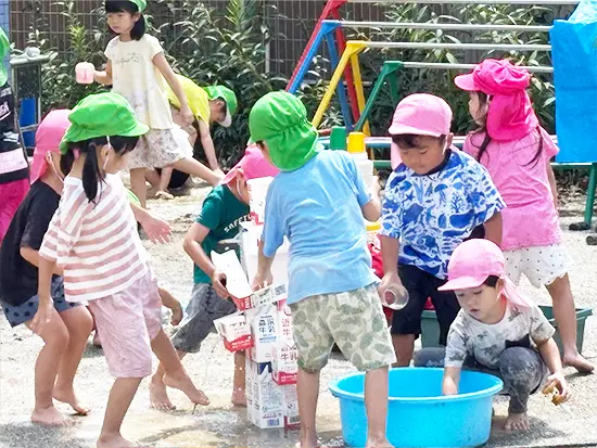 子どもたちの「やってみたい！」を尊重することで、自主性を持ちながら周囲と助け合える保育を実現中です！