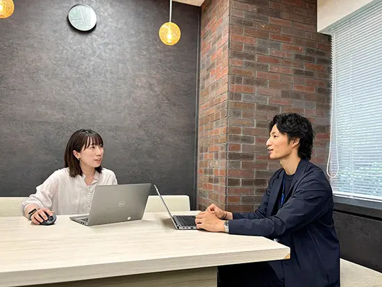 クライアントの採用成功をサポートする仕事。20代・30代が中心の元気な職場です。