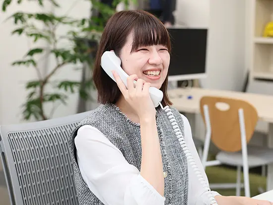 私たちはお客様と共に手を動かし、課題解決に取り組んでいます！