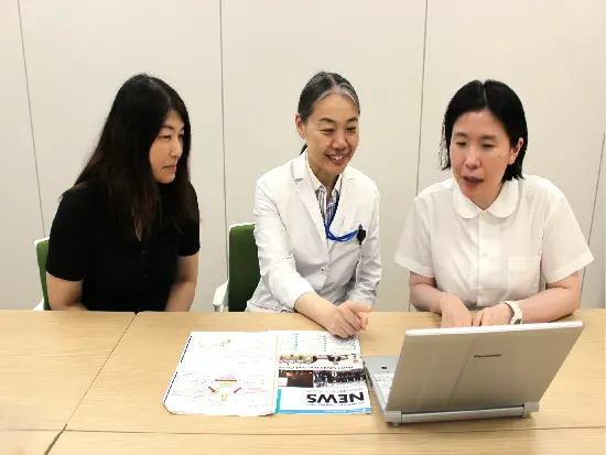 先生や他のスタッフなど周囲の人たちとのコミュニケーションを大切にしています。