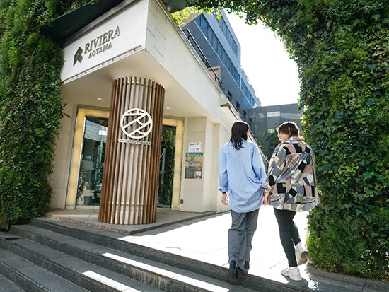 外苑前駅、表参道駅、青山一丁目駅と3駅から徒歩で通勤ができます◎